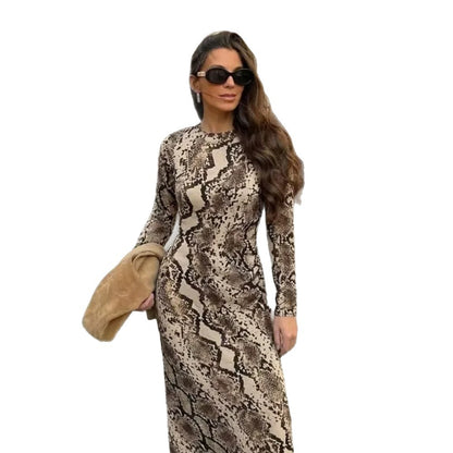 Women's Figure-Hugging Midi Dress with Snake Print, Tailored Draping and Long Sleeve Cut EVA-US