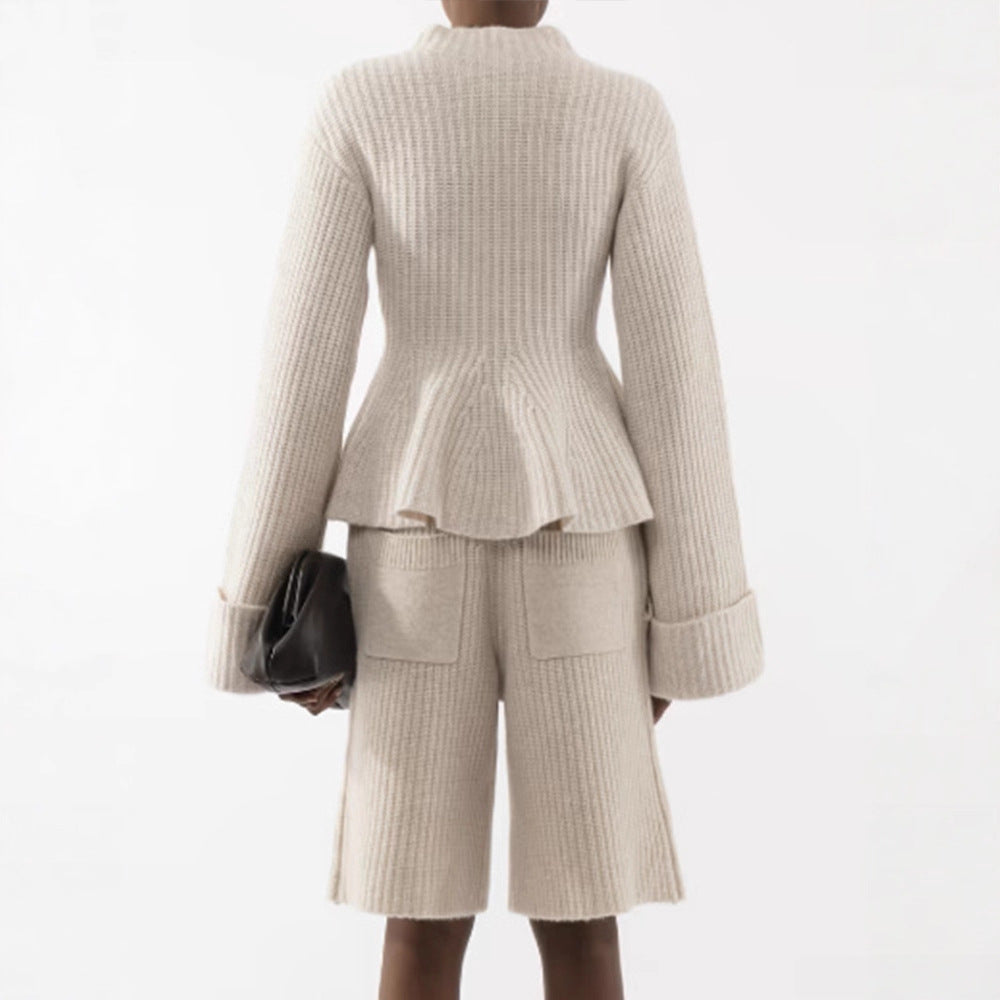 Women’s fine knit two-piece set with tailored peplum sweater and high-waist bermuda EVA-US