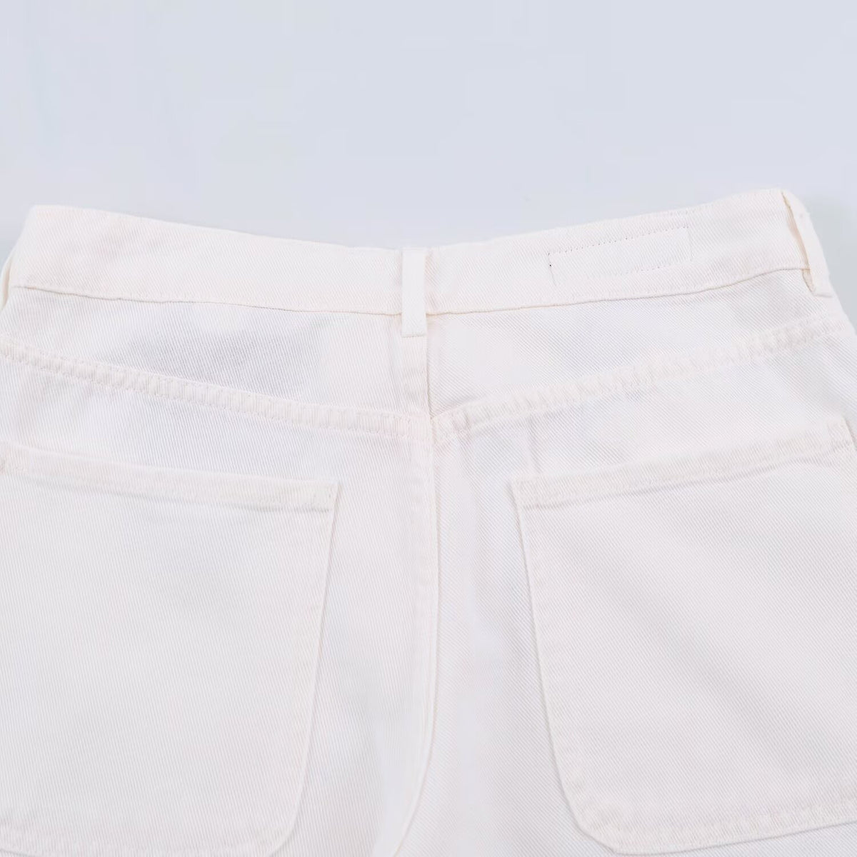 Ladies High-Waist Wide-Leg Jeans with patch front pockets and center seam detail EVA-US