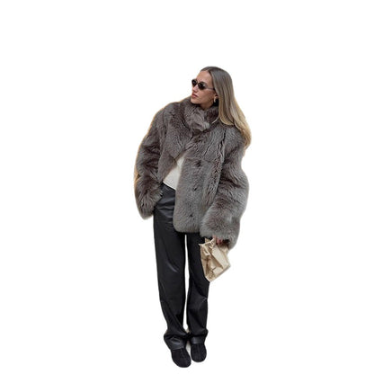 Women's short coat made of luxurious teddy faux fur with balloon sleeves and shawl collar EVA-US