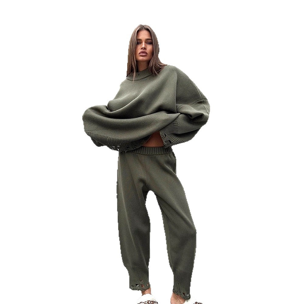 Ladies oversized knit set made of fine knit with destroyed hem, loose sweater, and casual slip-on pants EVA-US