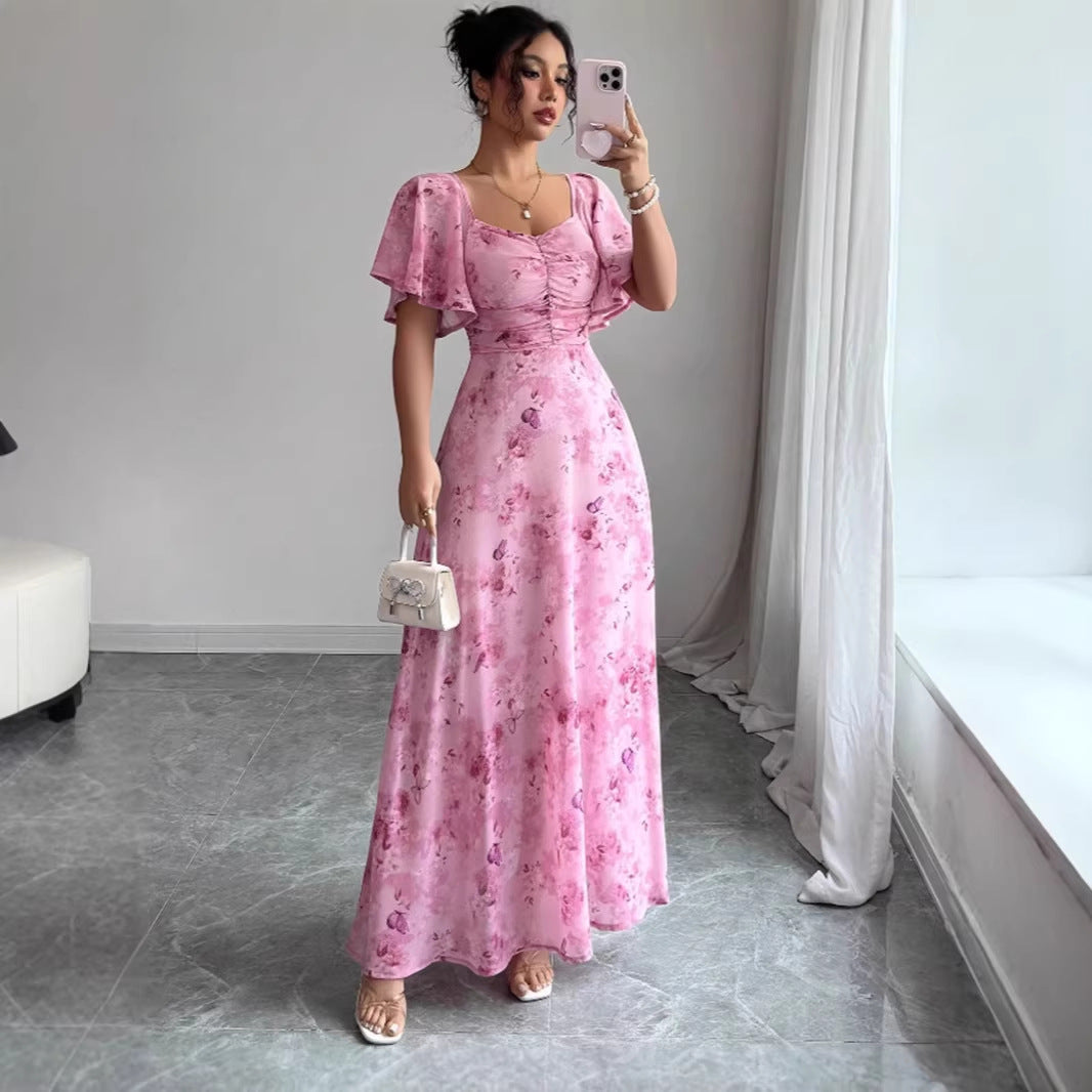 Women's maxi dress with flowing cut and romantic floral pattern