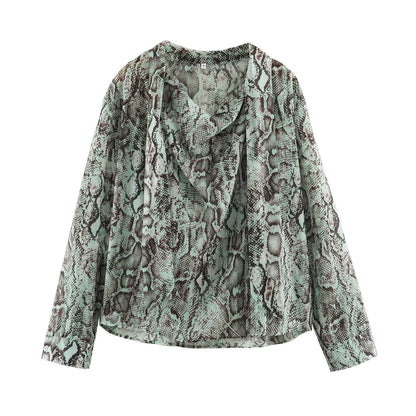 Women's blouse with waterfall shawl collar and snake print EVA-US