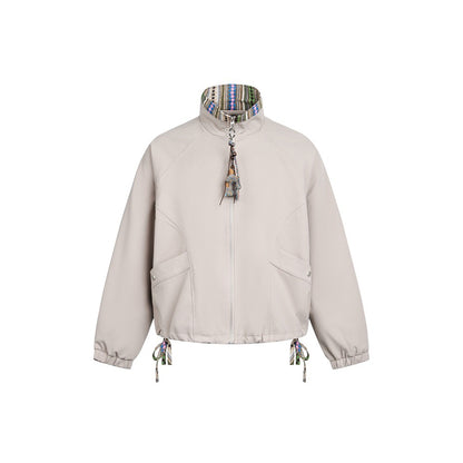 Women's short jacket in boxy cut with patterned stand-up collar and drawstring hood