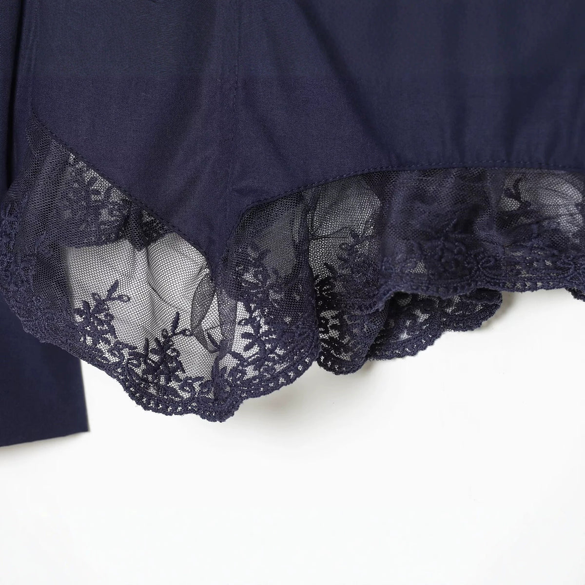 Women's blouse with volume sleeves and lace trim EVA-US