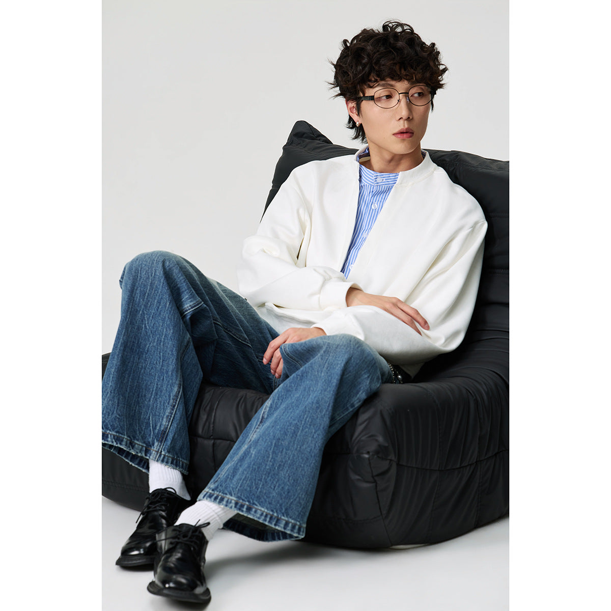 Unisex Oversize Sweatshirt with deep V-neck and integrated shirt collar insert EVA-US