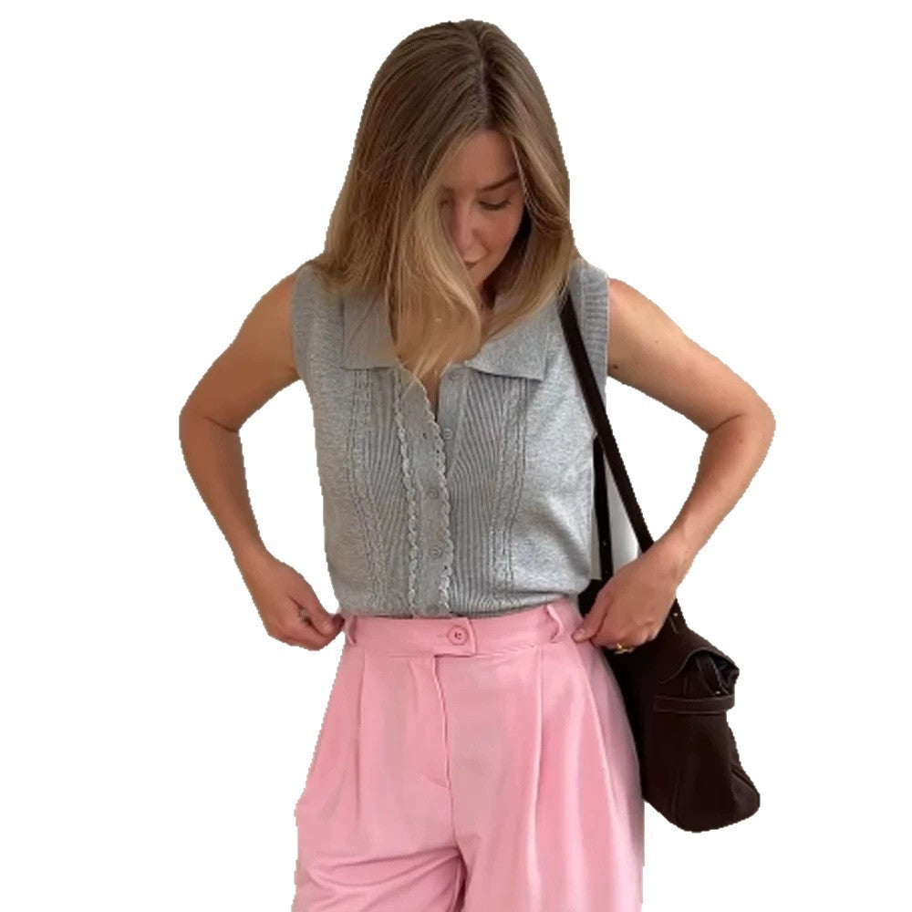 Women's sleeveless knit top with shirt collar, decorative button placket and fine structuring EVA-US