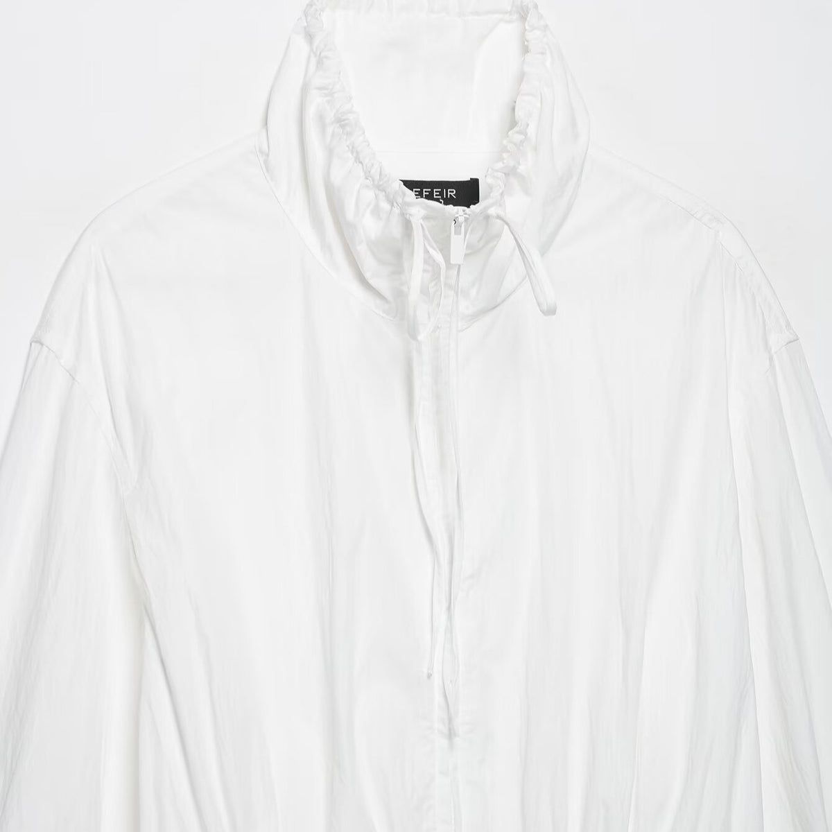 Women's lightweight cropped windbreaker with drawstring waist and high stand-up collar EVA-US