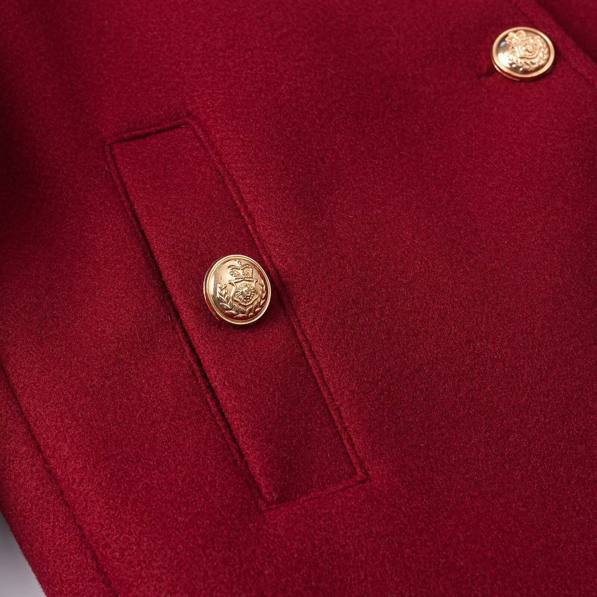 Women’s short jacket in boxy cut with round neck and gold decorative buttons EVA-US