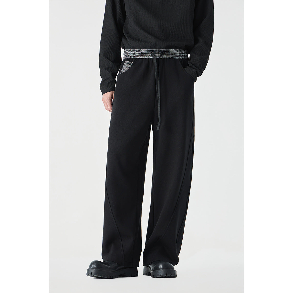 Women's Cropped Relaxed Jogging Pants with Elastic Drawstring, Check Detail, and Decorative Seams