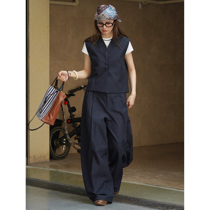 Women Wide High-Waisted Marlene Pants with Pleats and Low Crotch EVA-US