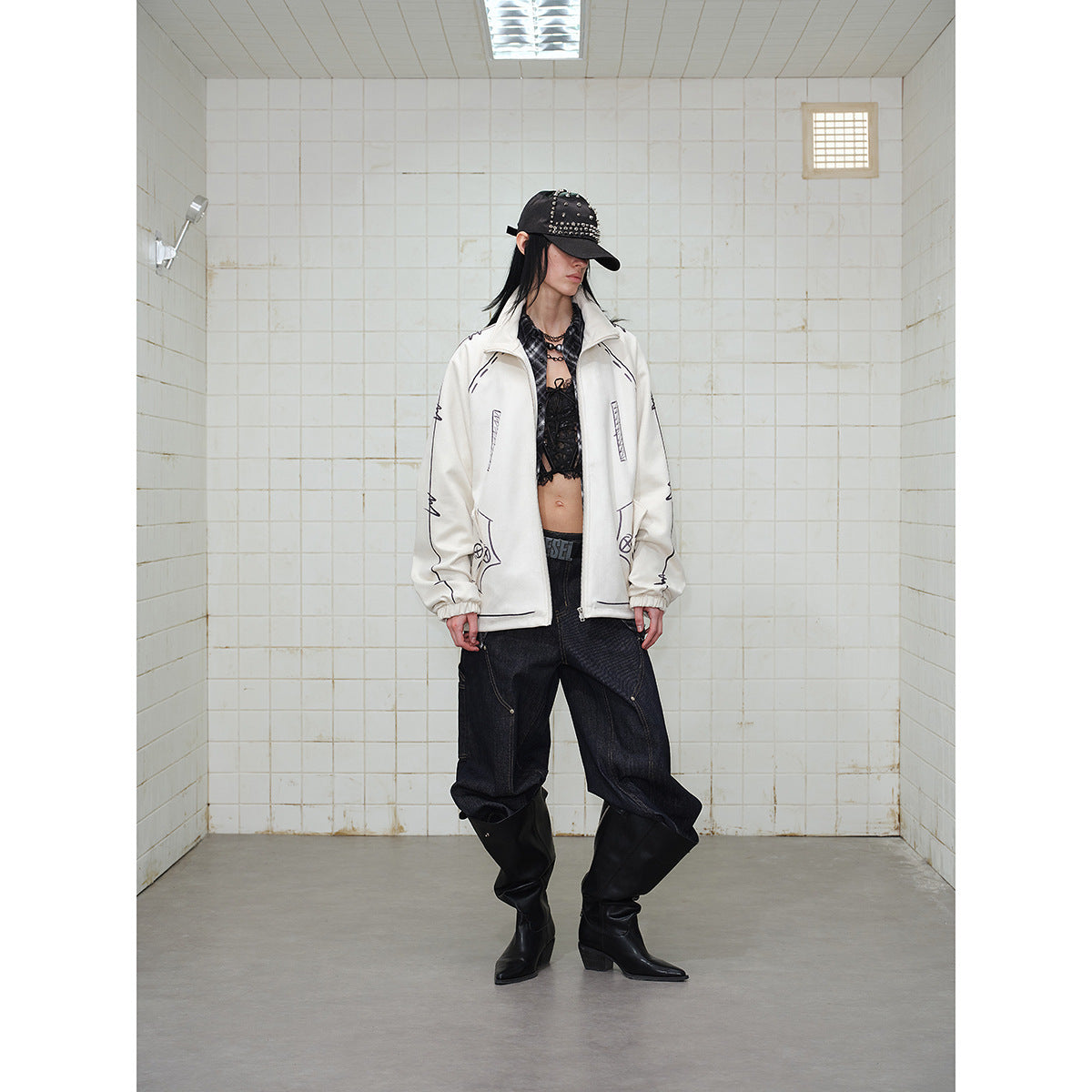 Unisex Oversize Fleece Jacket with Stand-Up Collar and Graphic Sketch Print EVA-US