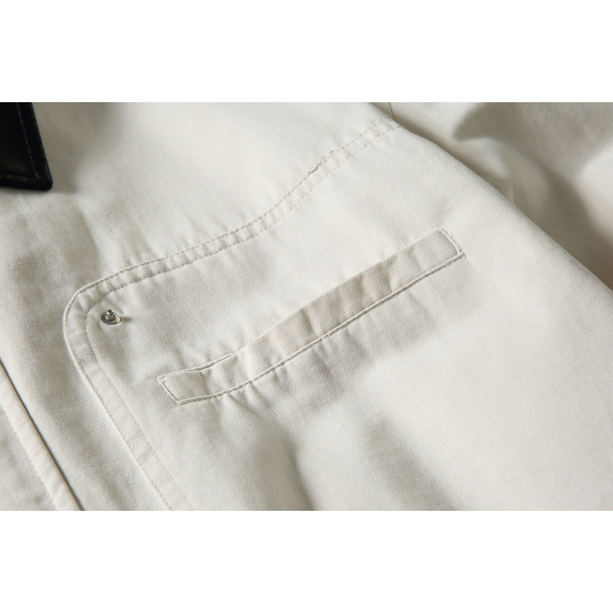 Men's short-cut boxy blouson jacket with faux leather collar, drawstring hem, and snap button cuffs EVA-US
