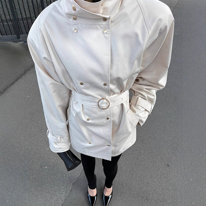 Women’s short trench coat in oversized look with extra wide lapel and snap button closure EVA-US