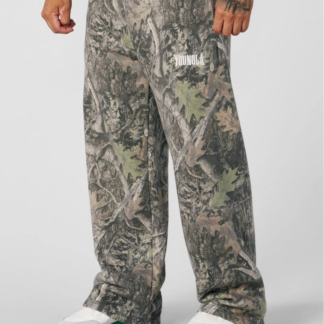 Men's oversized camouflage jogging pants with elastic comfort waistband and thigh logo EVA-US