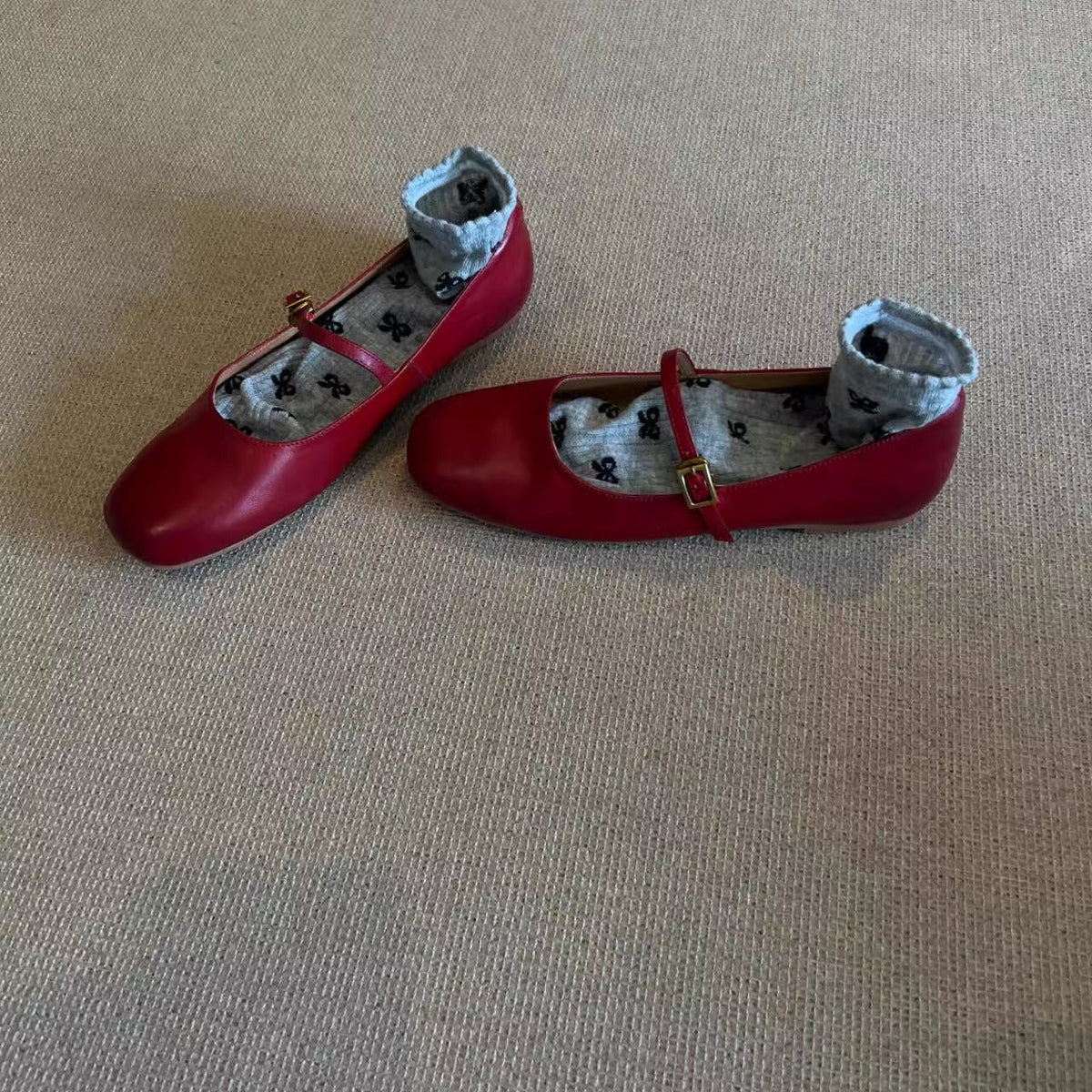 Ladies elegant Mary Janes with comfortable sole and adjustable strap EVA-US