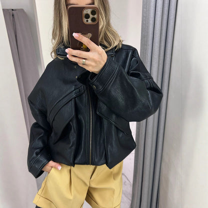 Women's oversized bomber jacket made of textured faux leather with overlapping flap front EVA-US