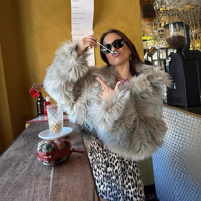 Women's short cut voluminous faux fur coat with shaggy texture EVA-US