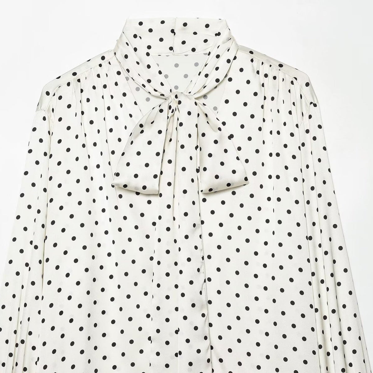 Women's blouse with bow collar, polka dot pattern and flounce sleeves EVA-US