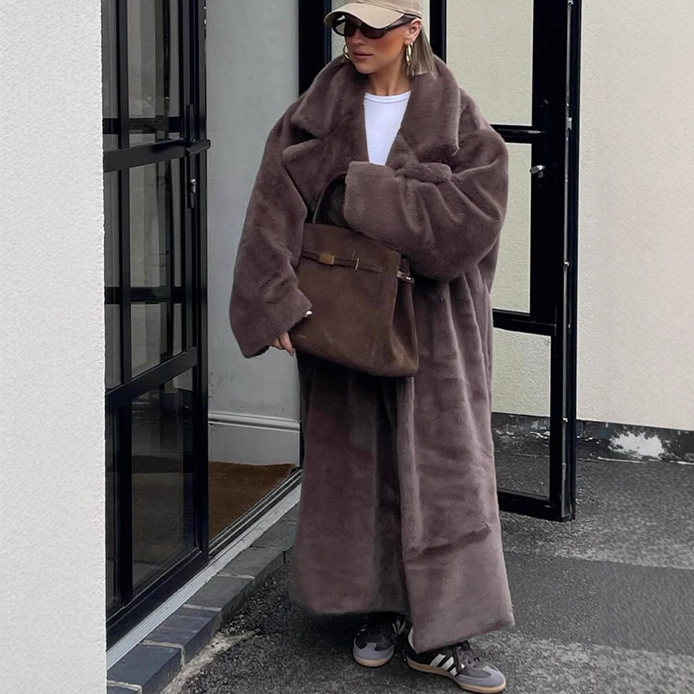 Women Oversize Faux Fur Maxi Coat with Wide Lapels