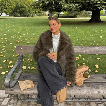 Women's Boxy Faux Fur Jacket with Voluminous Shawl Collar and Soft Teddy Texture EVA-US