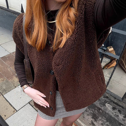 Women's teddy vest with button placket, soft teddy fleece & straight silhouette EVA-US