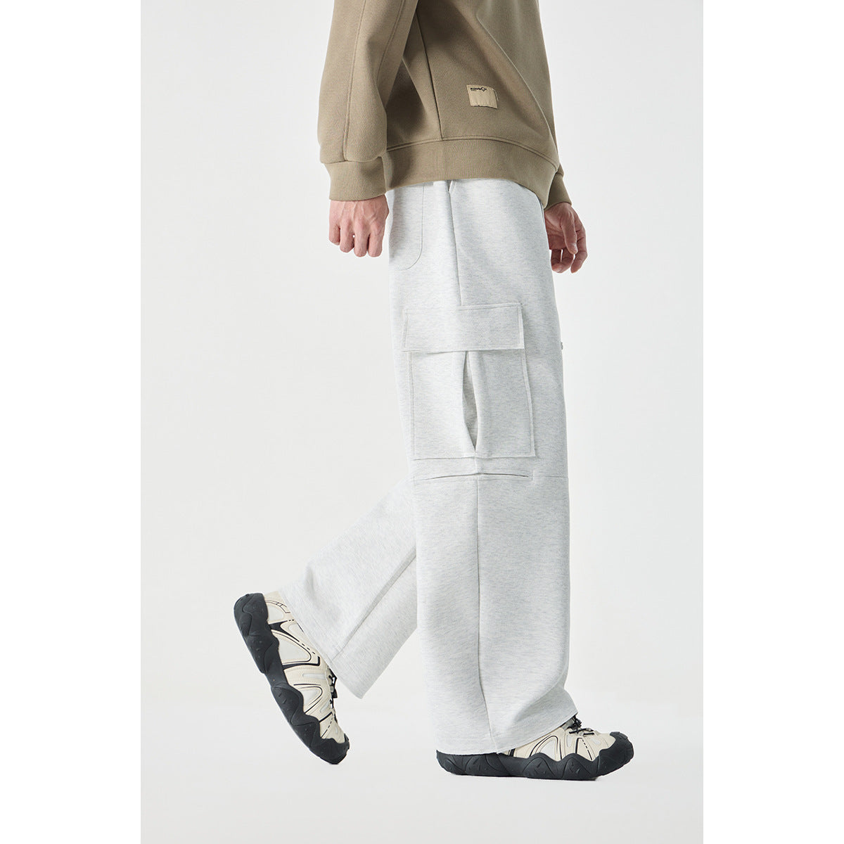 Ladies Wide Cargo Jogging Pants made of French Terry with elastic waistband and patch flap pockets EVA-US