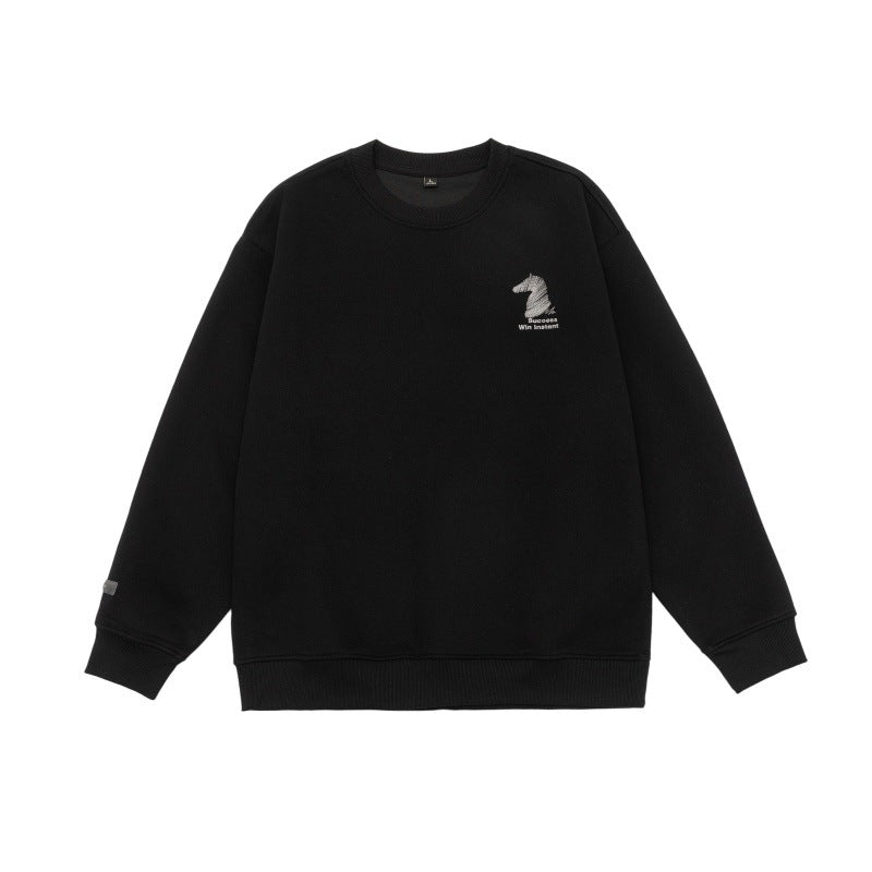 Unisex Oversized Sweatshirt with embroidered chess knight logo and ribbed cuffs EVA-US