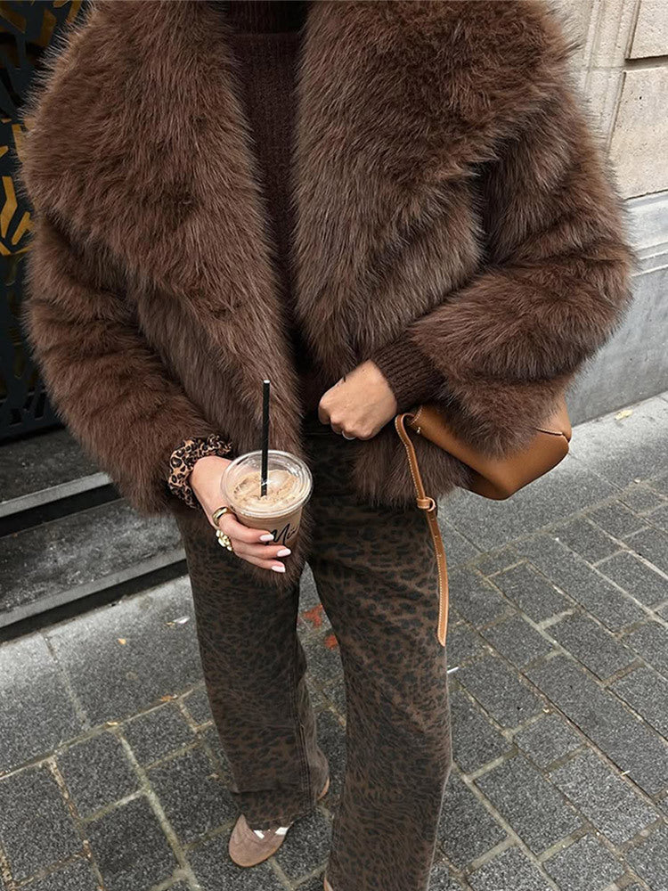 Women Short Voluminous Faux Fur Jacket in Boxy Cut with Large Shawl Collar EVA-US