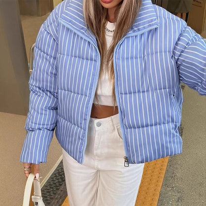 Women's short quilted jacket with high stand-up collar, vertical stripe pattern and zippered pockets EVA-US