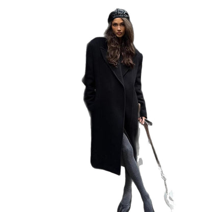 Women's maxi-length wool blend coat in oversized cocoon cut with distinctive shoulder line EVA-US