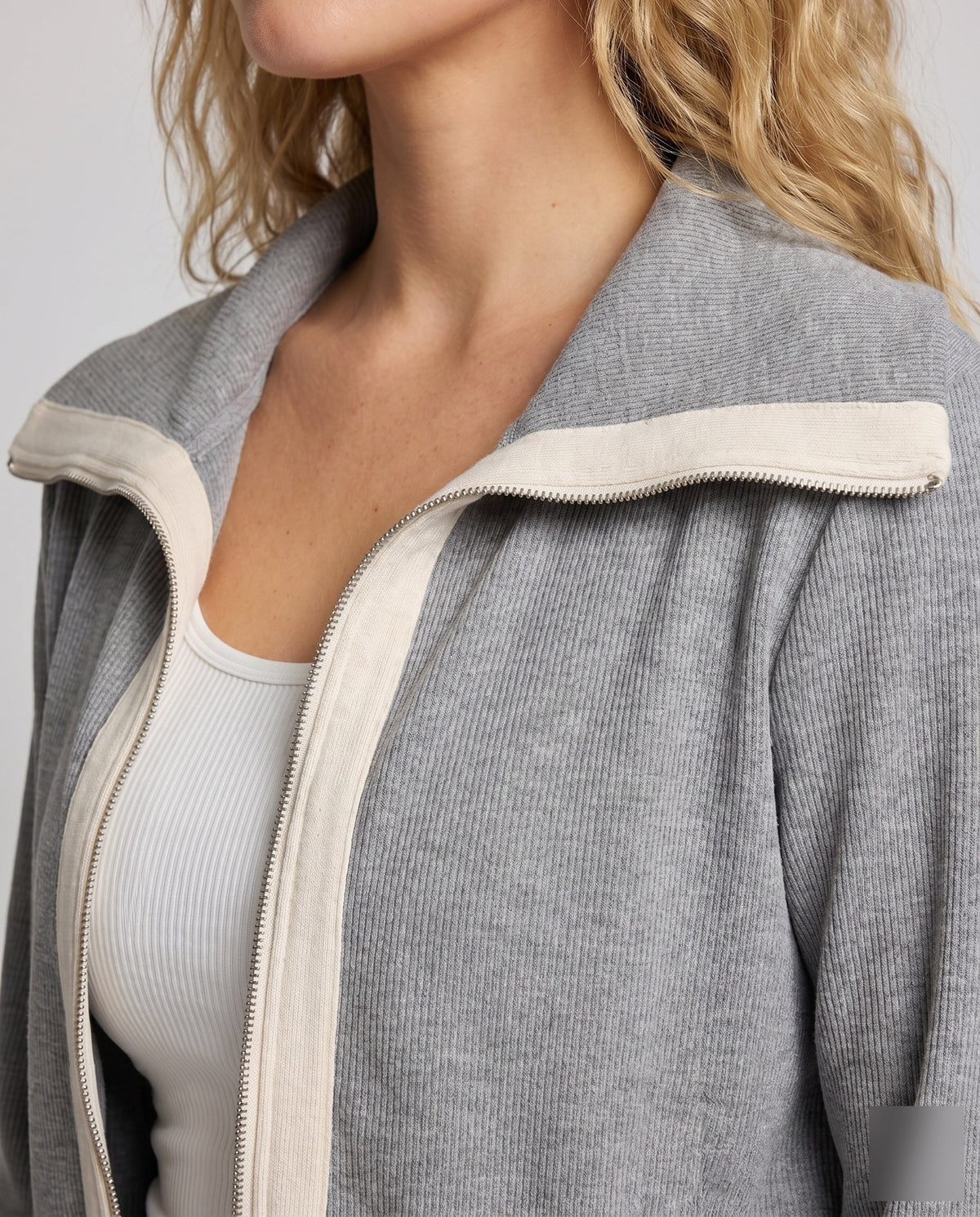 Product 15627247911242 - close_up_detail
