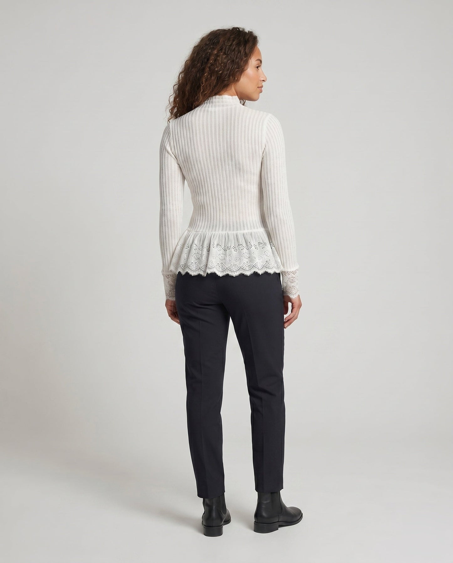 Product 15637854716234 - back_view