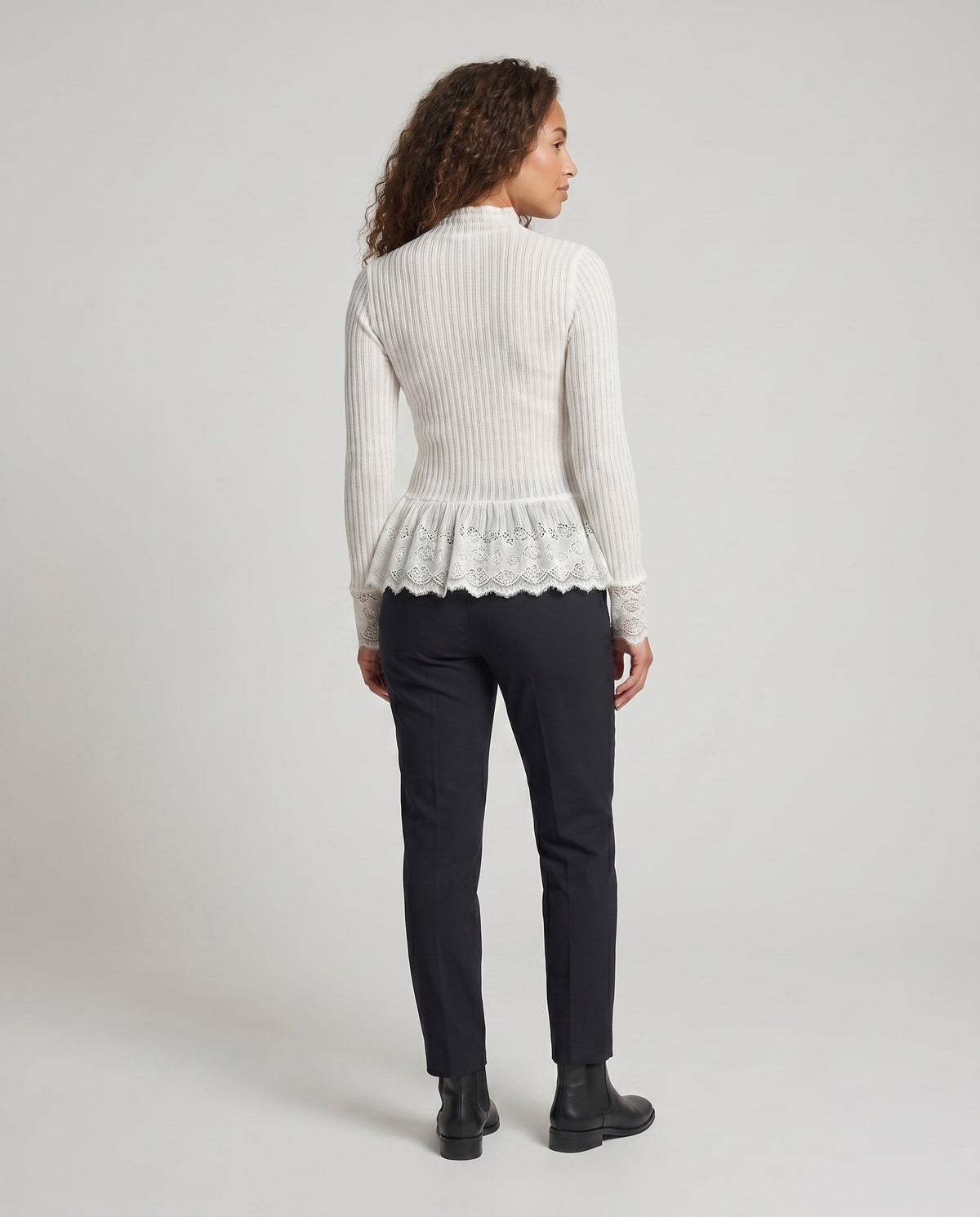 Product 15637854716234 - back_view