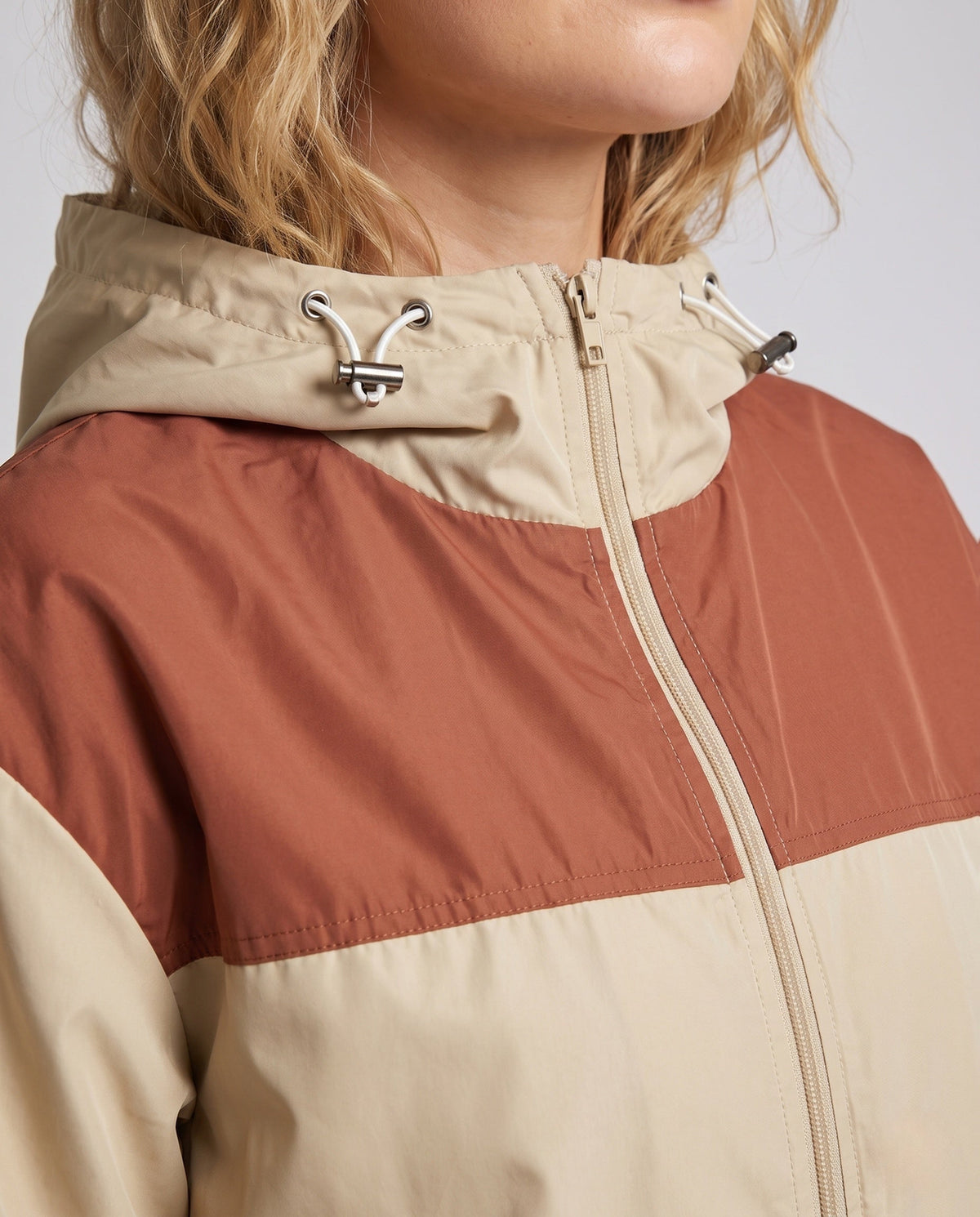 Product 15874244313418 - close_up_detail