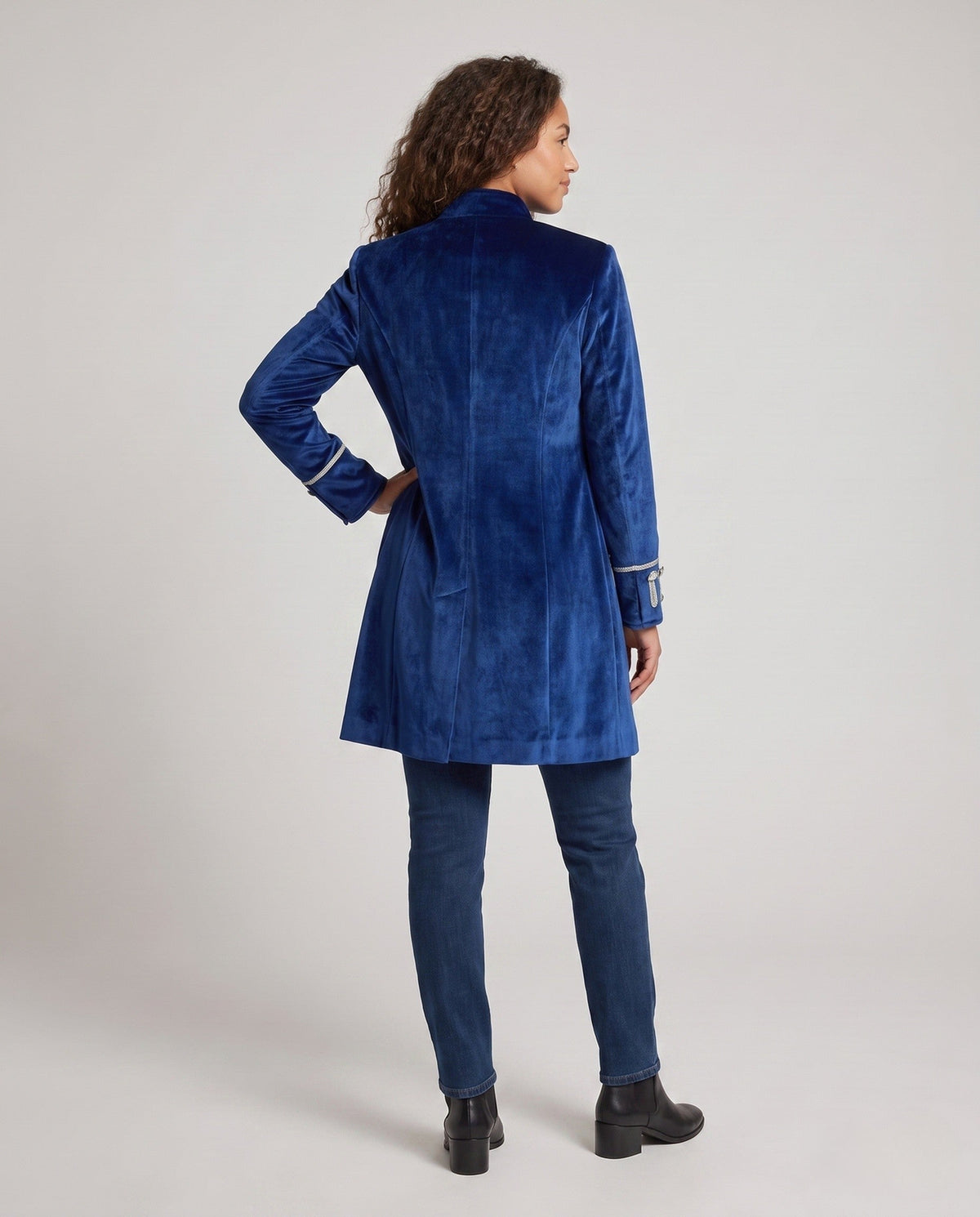 Ladies elegant velvet tailcoat with elaborate buttons EVA-US