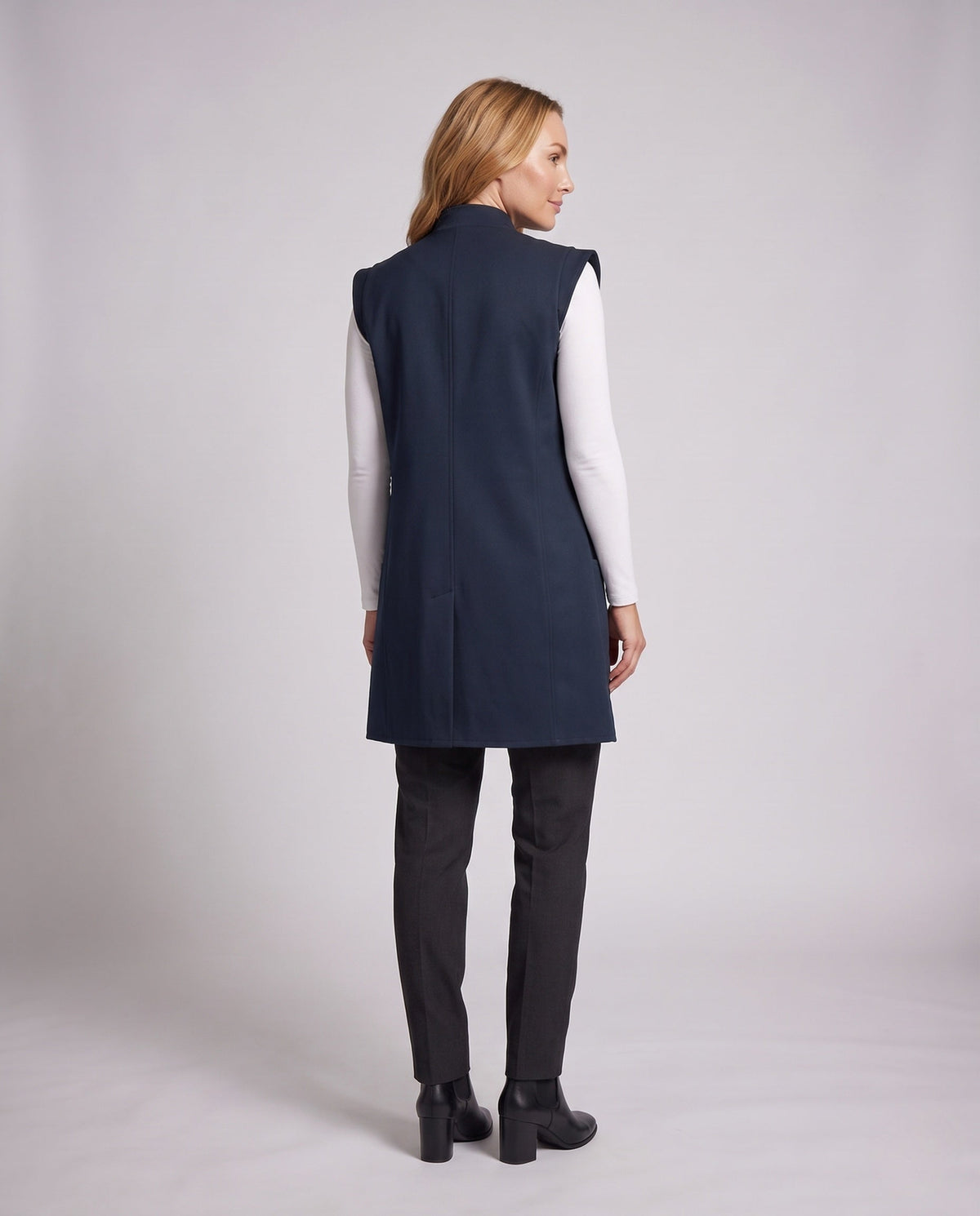 Product 15963943371082 - back_view