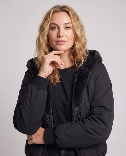 Product 15966028104010 - upper_body