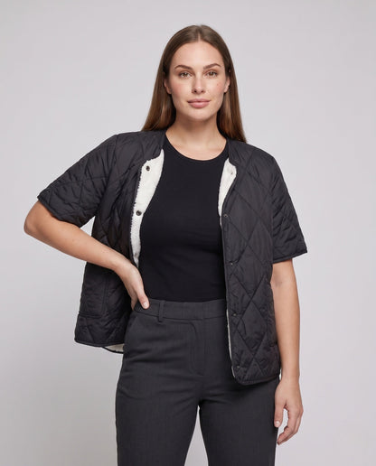 Product 15973080301898 - upper_body