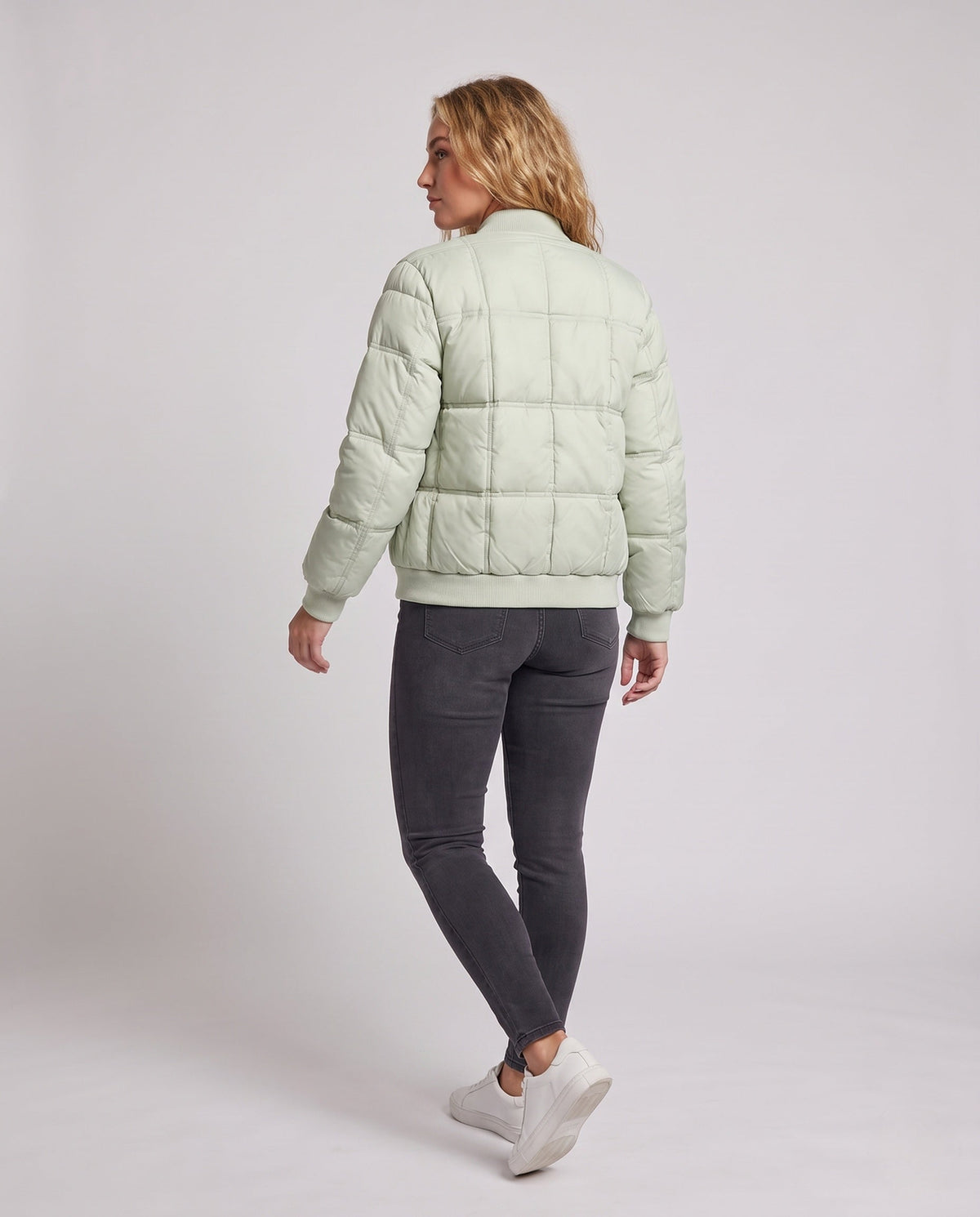 Product 16014735901002 - back_view