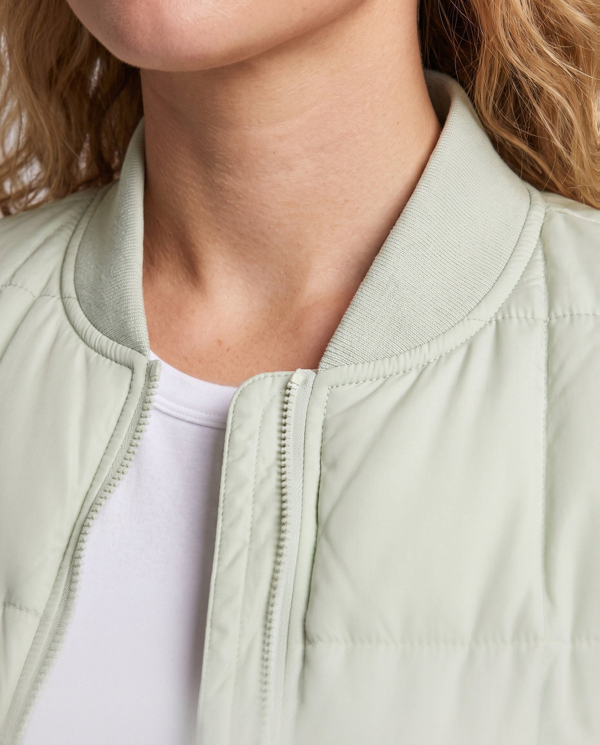 Product 16014735901002 - close_up_detail