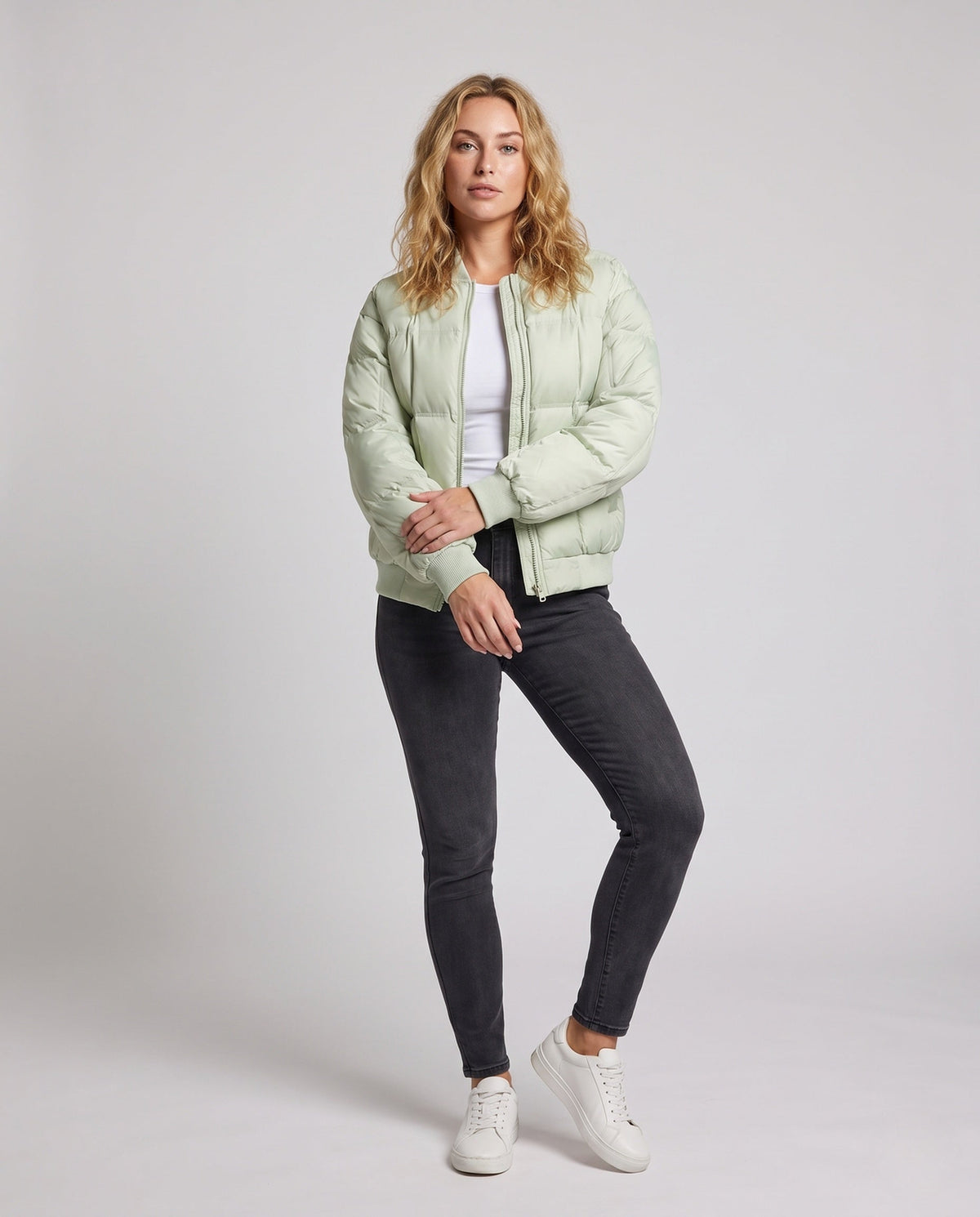 Product 16014735901002 - full_body_front