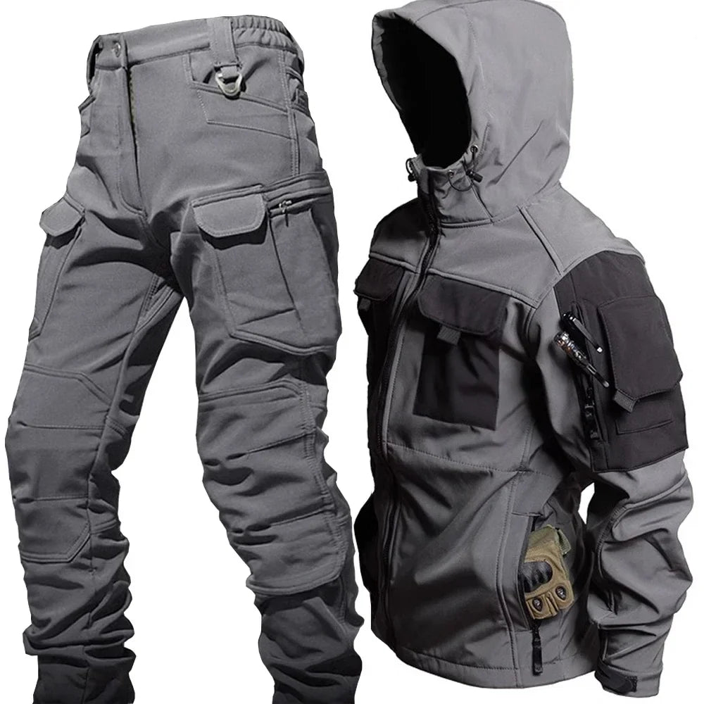 EVA-US - Waterproof thermal suit with multiple pockets for men