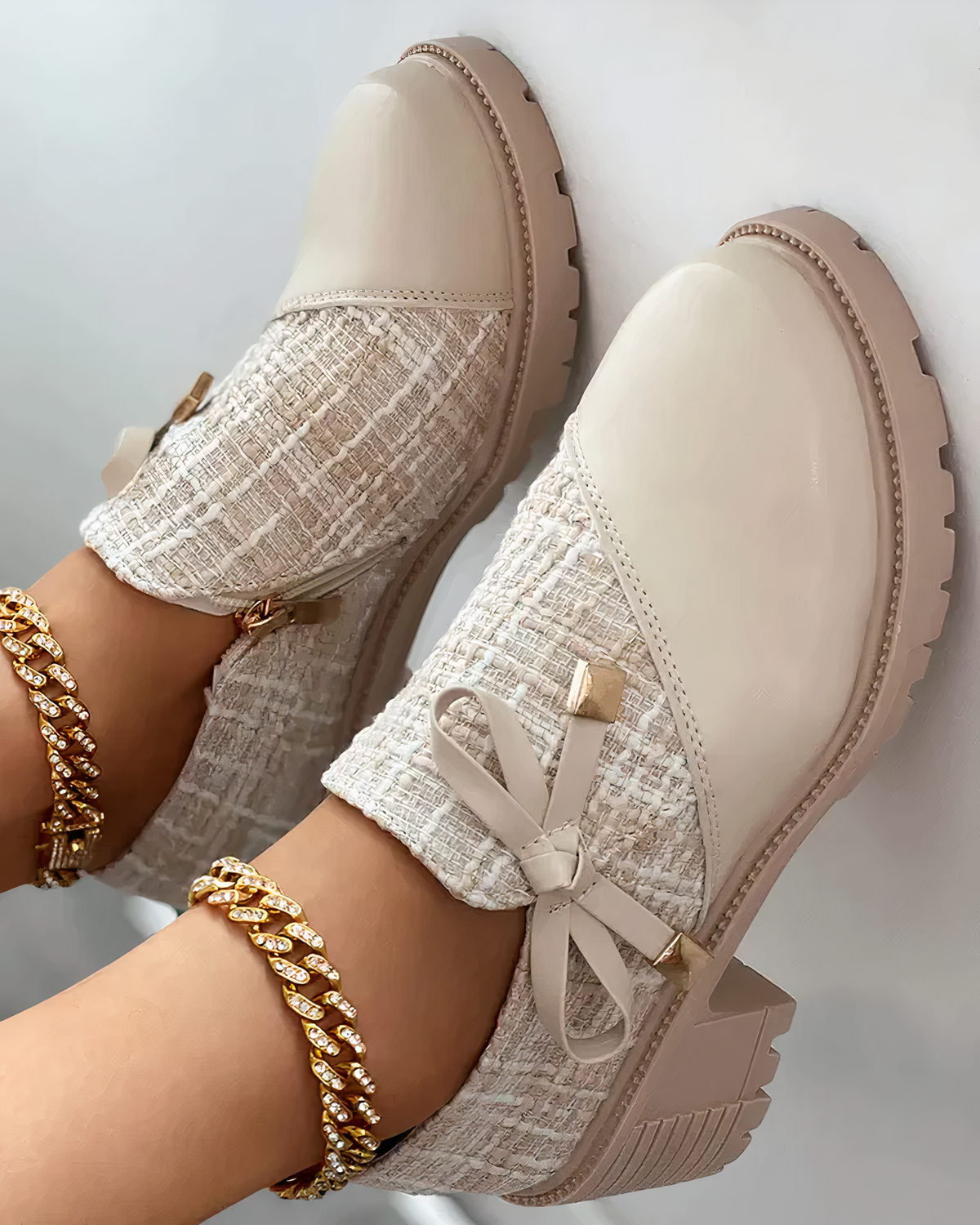 EVA-US - Thick Heels with Pointed Toe