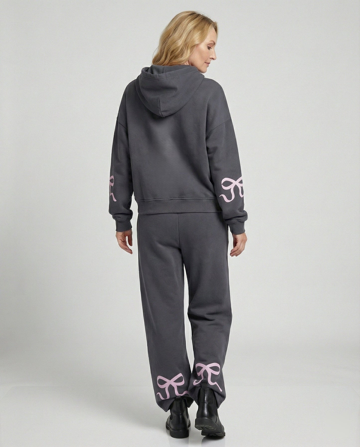 Women's jogging suit with hoodie