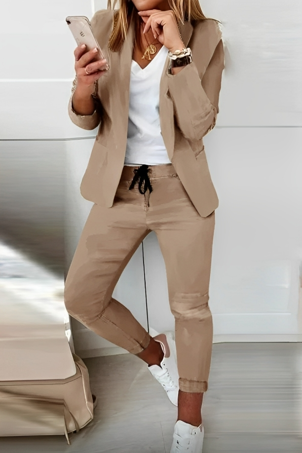 EVA-US - Casual and fashionable suit set
