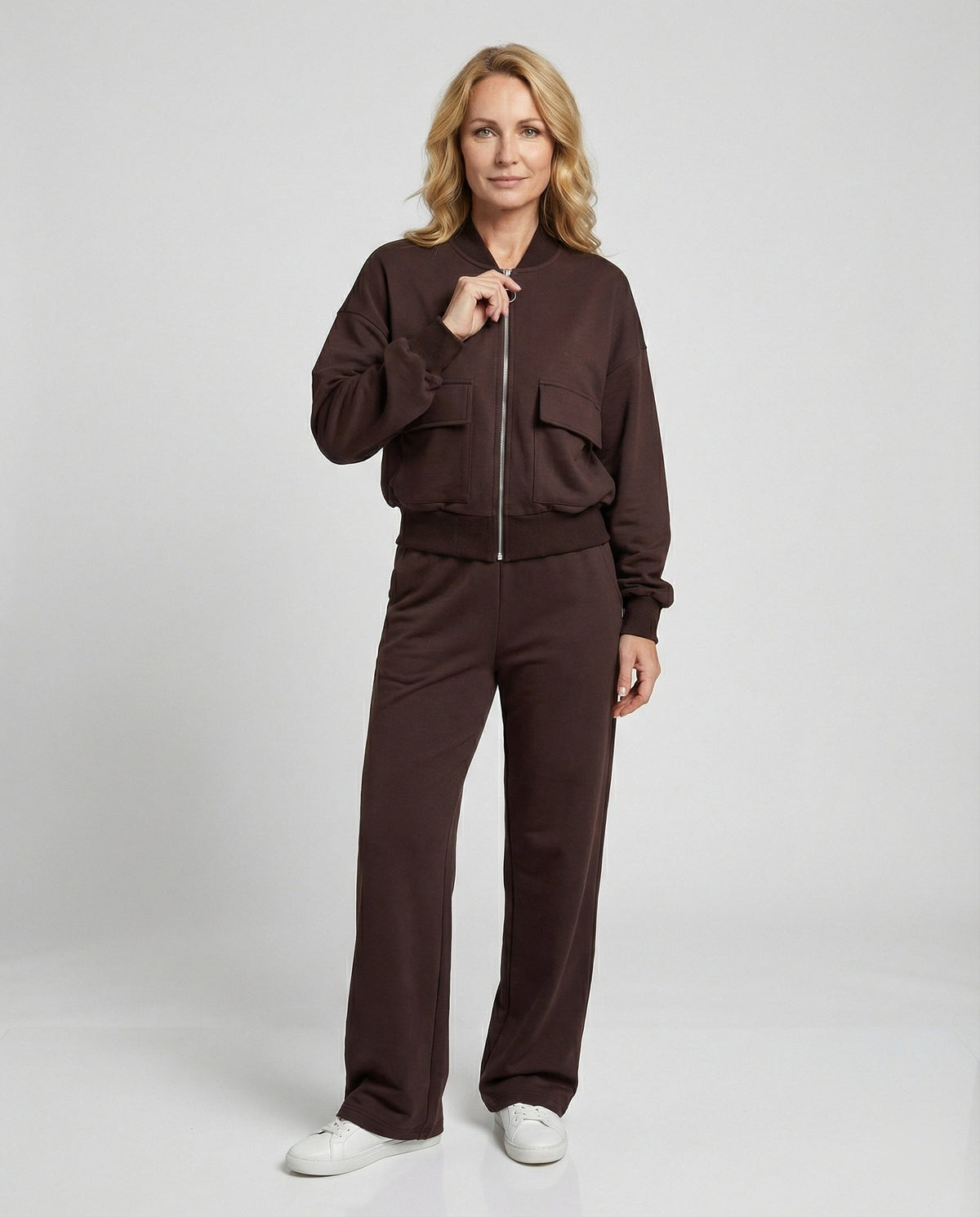Women's casual zip jacket with pockets