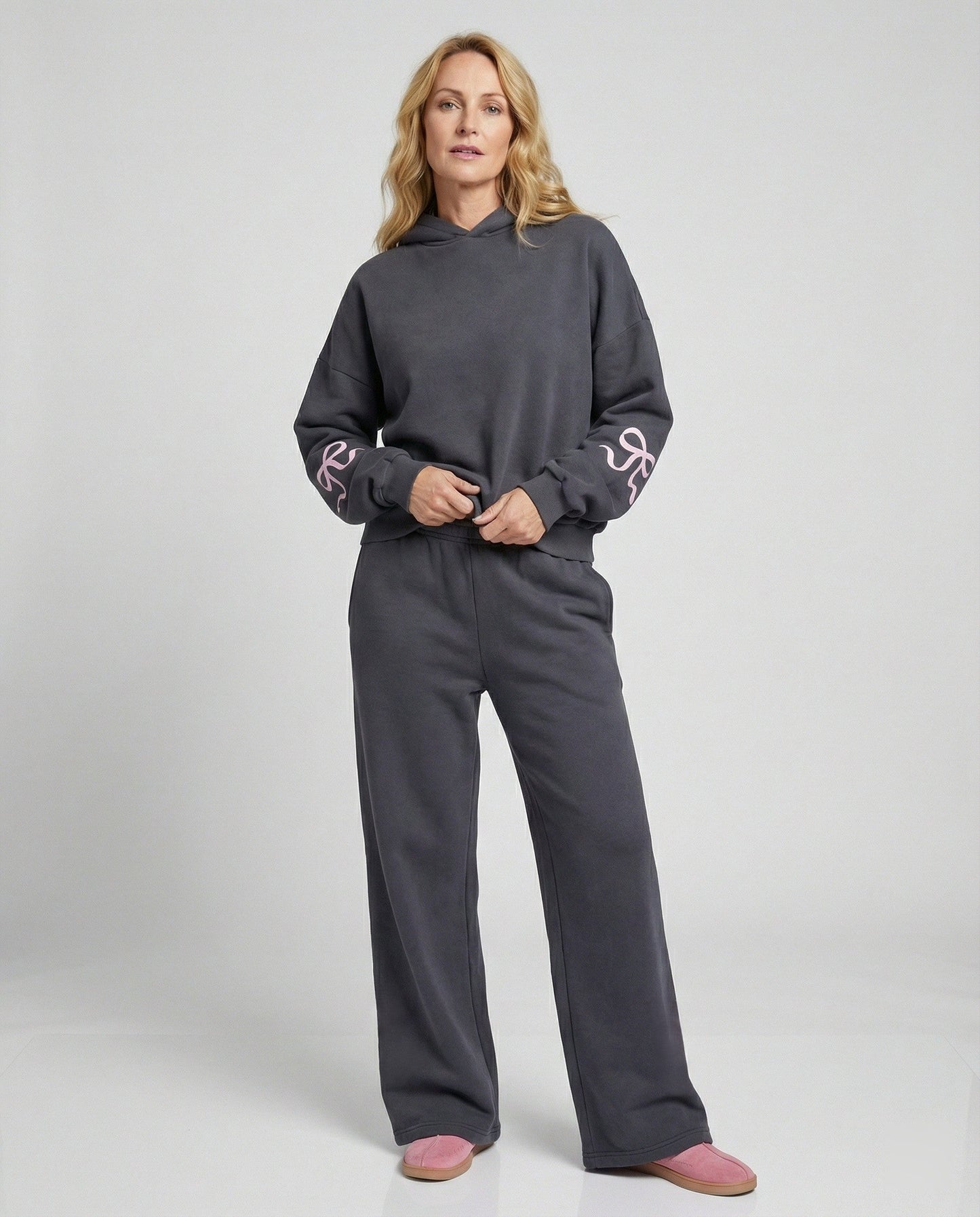 Women's jogging suit with hoodie