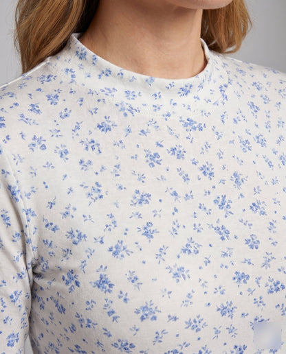 Ladies blouse with fresh floral print and playful ruffled hem - Chichicherry