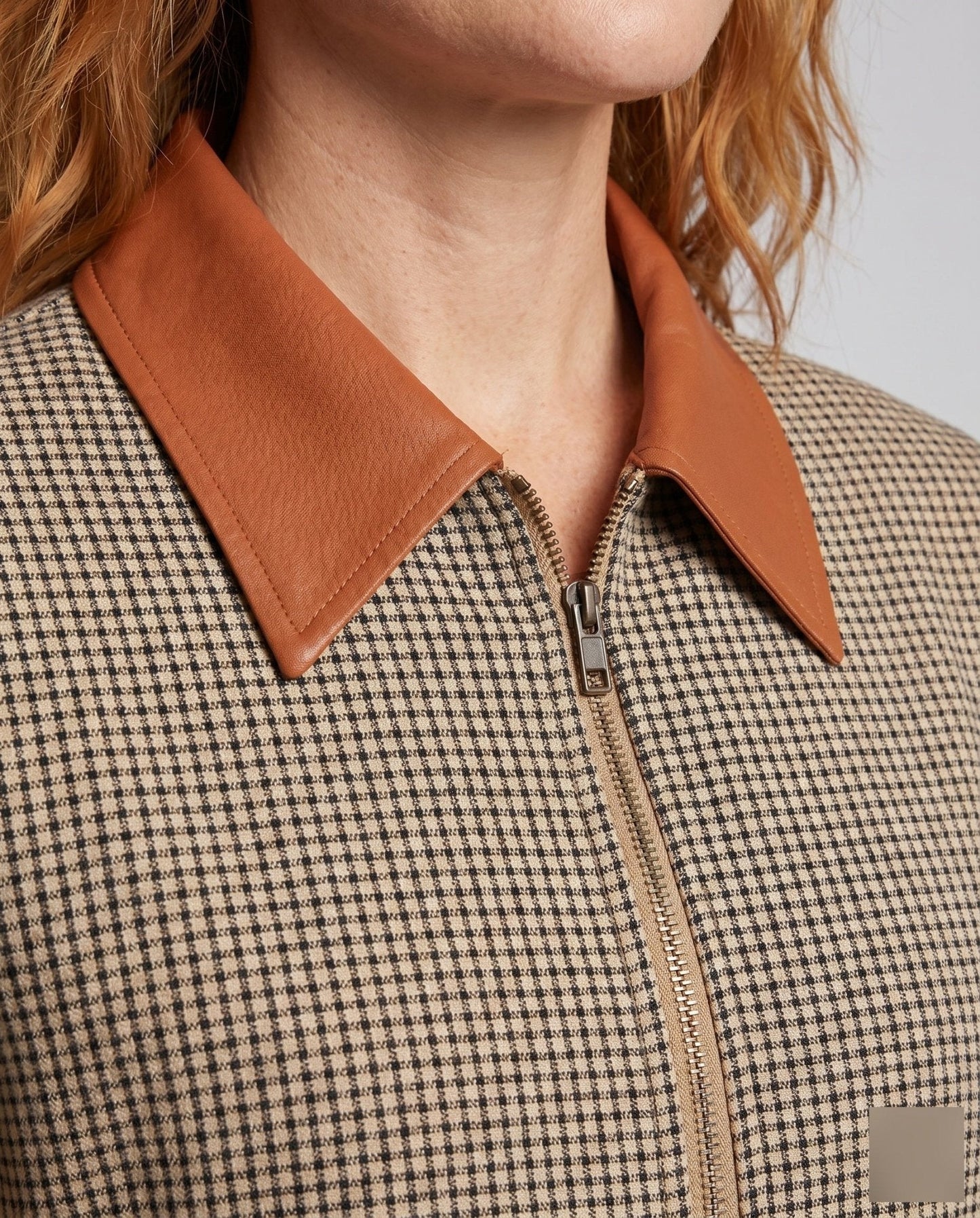 Ladies fashionable check jacket with contrasting collar - Chichicherry